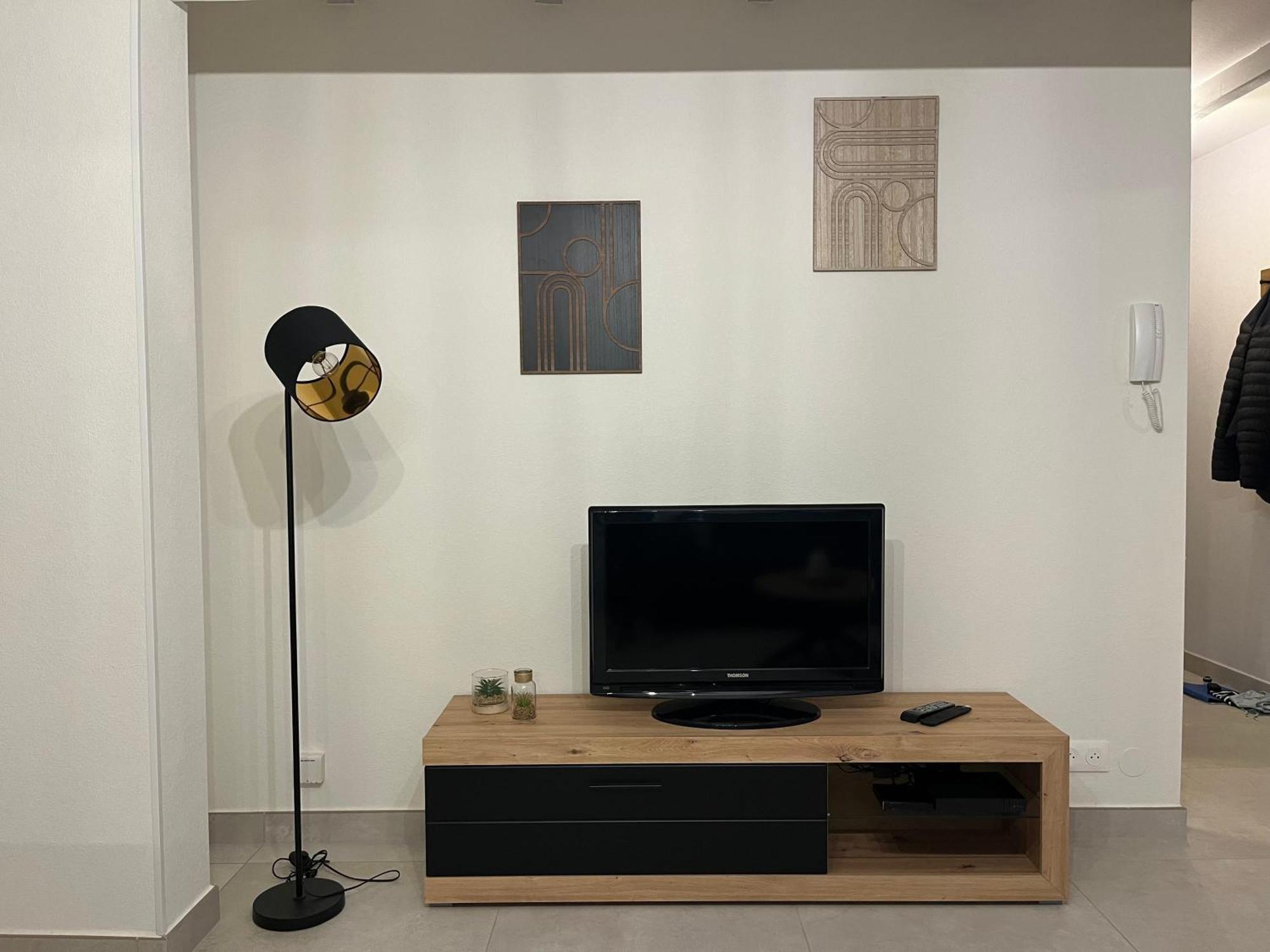 Confort, Cosy Refait A Neuf Hambach