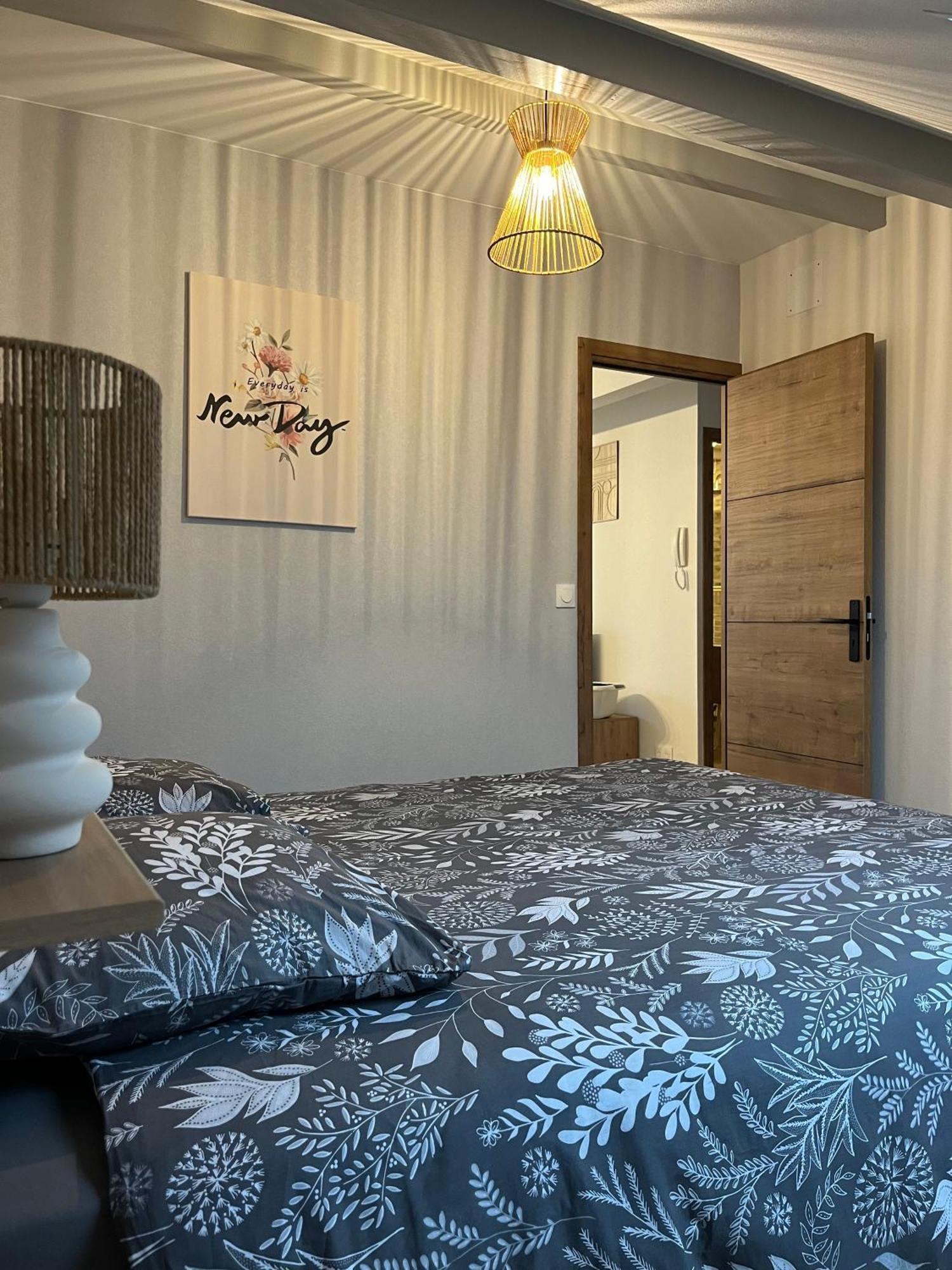 Confort, Cosy Refait A Neuf Hambach