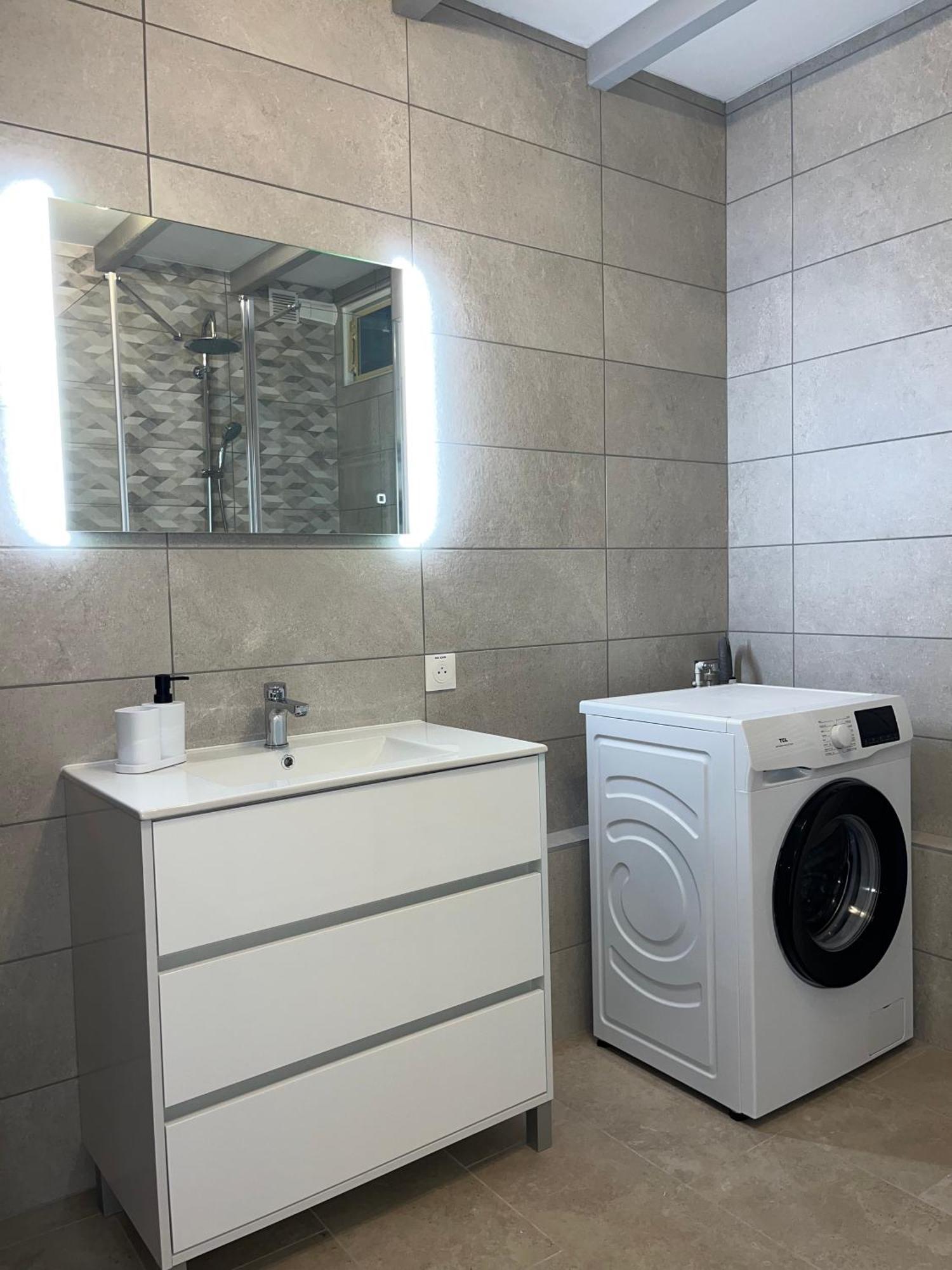 Confort, Cosy Refait A Neuf Appartamento Hambach